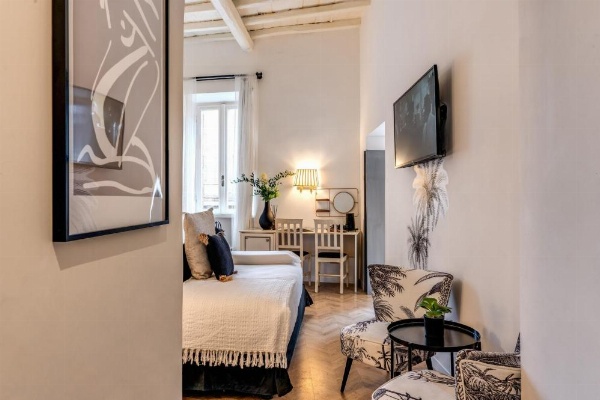 Baboon Room image 18