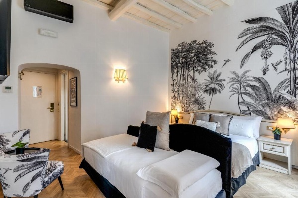 Baboon Room image 20