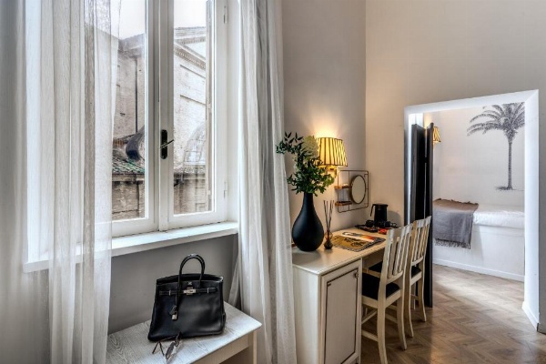 Baboon Room image 21