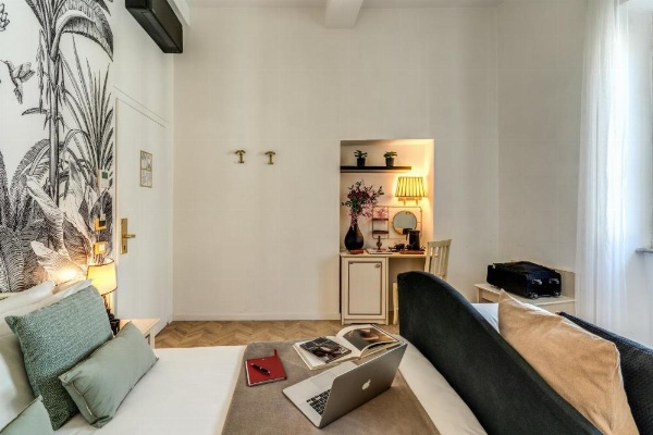 Baboon Room image 24