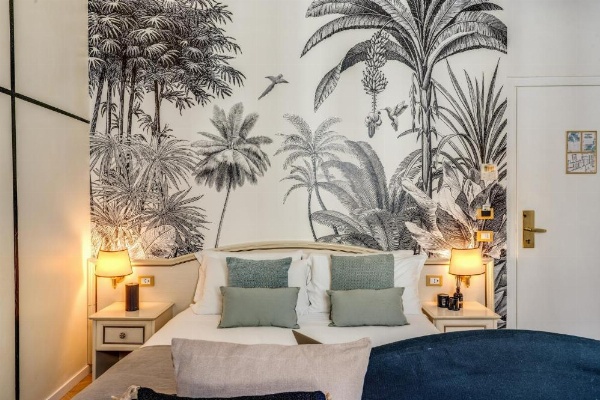 Baboon Room image 25